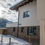 Bergerhof Alpin 山林小屋 Neukirchen am Großvenediger