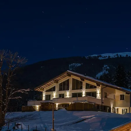 Bergerhof Alpin 롯지 *